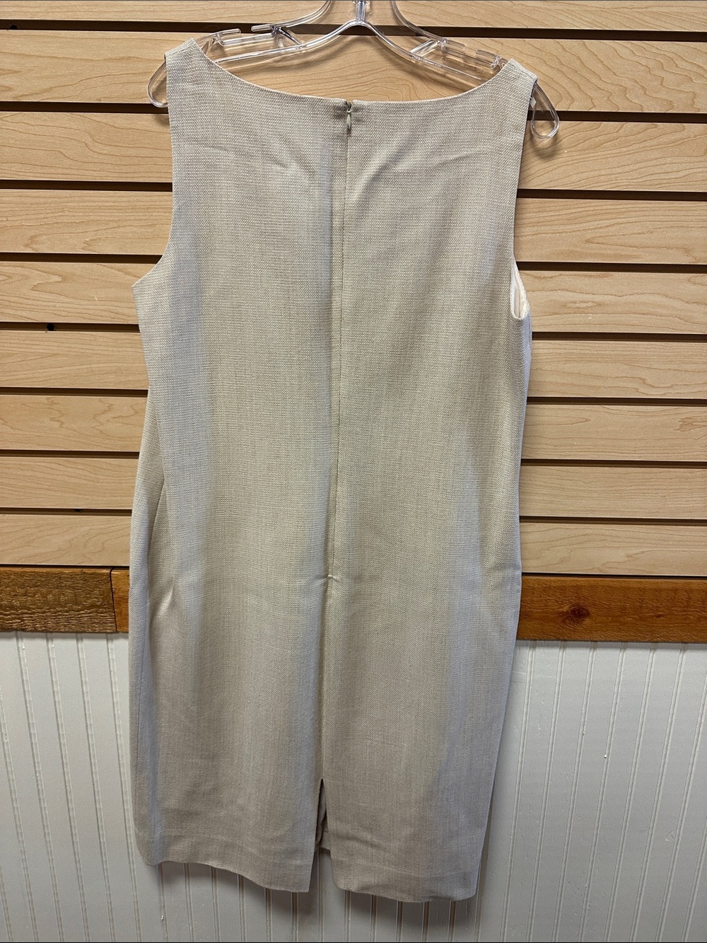 Dress Subcategory Identification - Picture 3 of 5